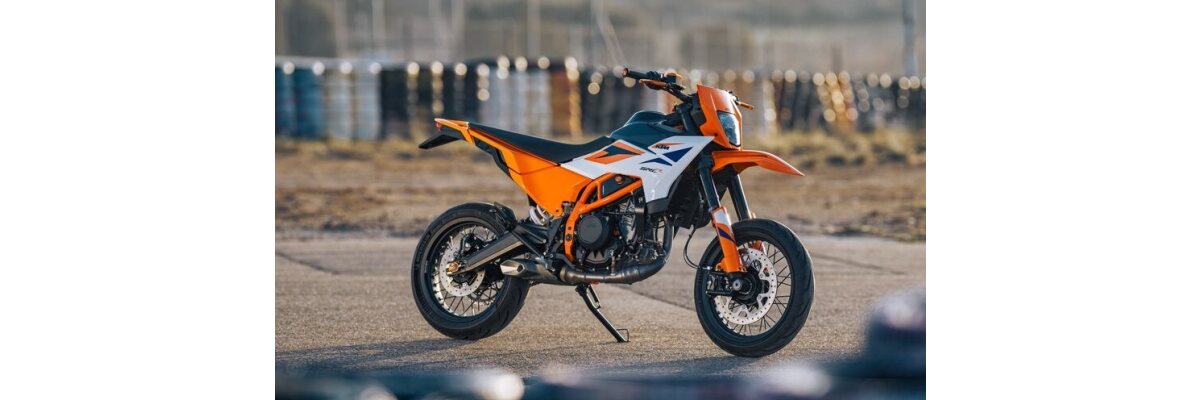 Neuigkeiten aus der Supermoto-Welt: KTM 125 SMC R und KTM 390 SMC R - 